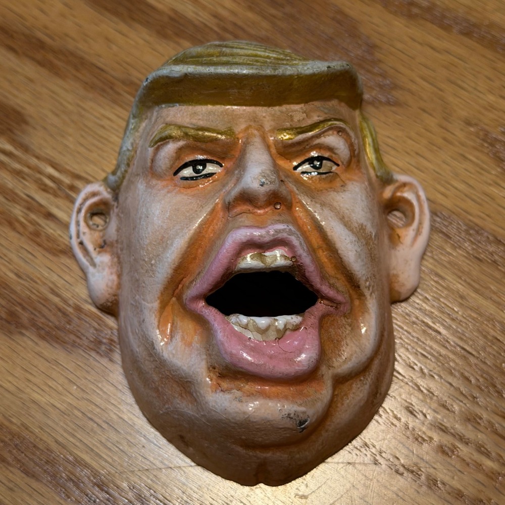 Unbranded Donald Trump Bottle Opener Unisex OS‎ Tan Cast Iron Wall Mount